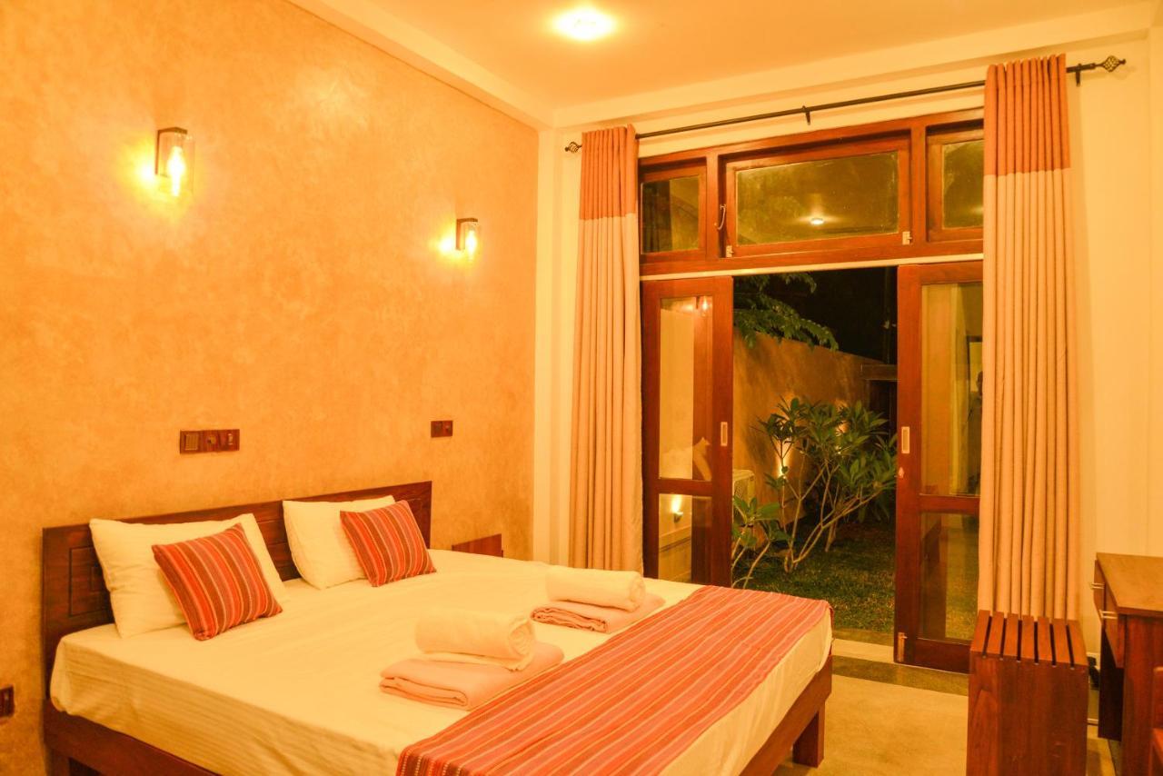 Yehen'S Villa Unawatuna Ngoại thất bức ảnh